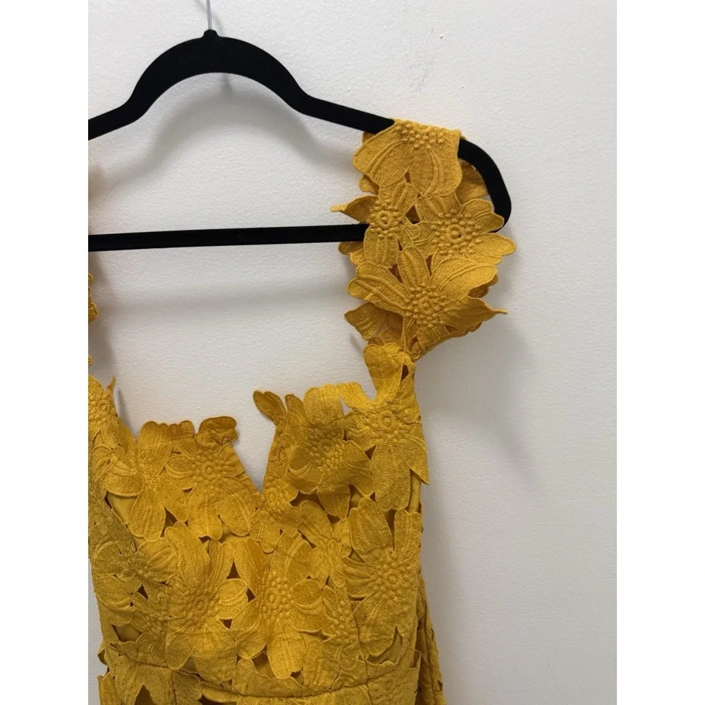 Few Moda Yellow Floral Guipure Lace Mini Dress Size M Off Shoulder Tie Back